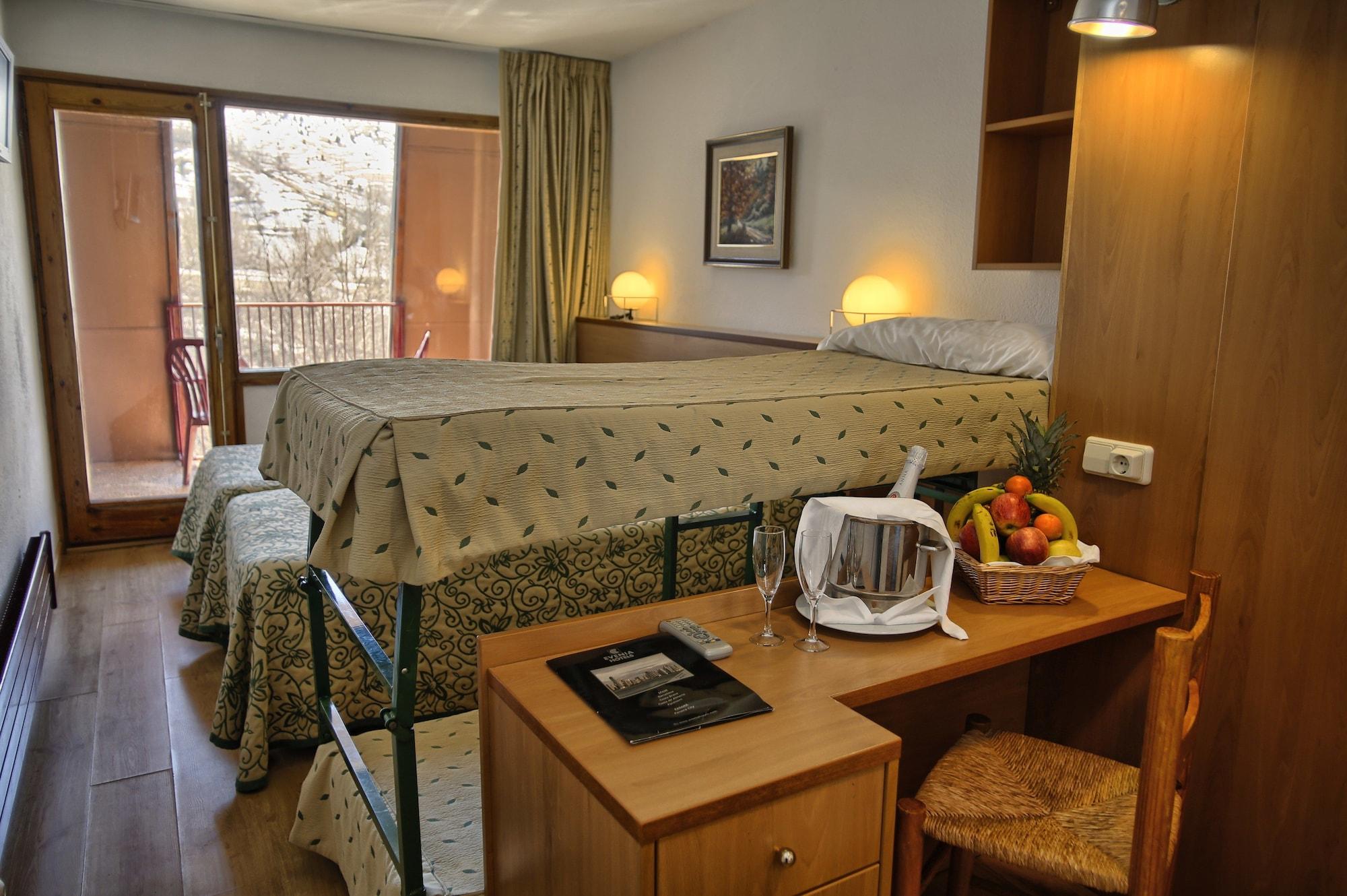 Evenia Monte Alba Hotel Cerler Ngoại thất bức ảnh