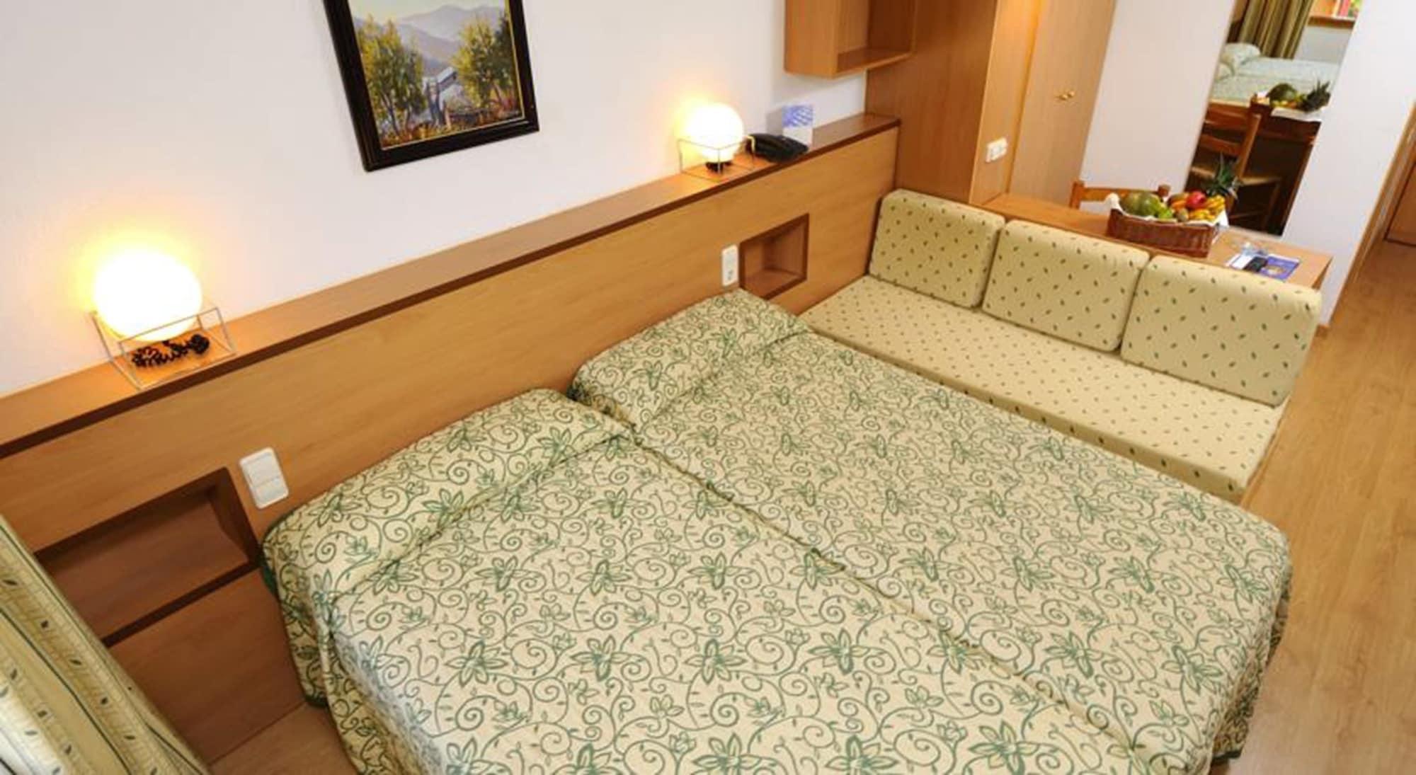 Evenia Monte Alba Hotel Cerler Ngoại thất bức ảnh