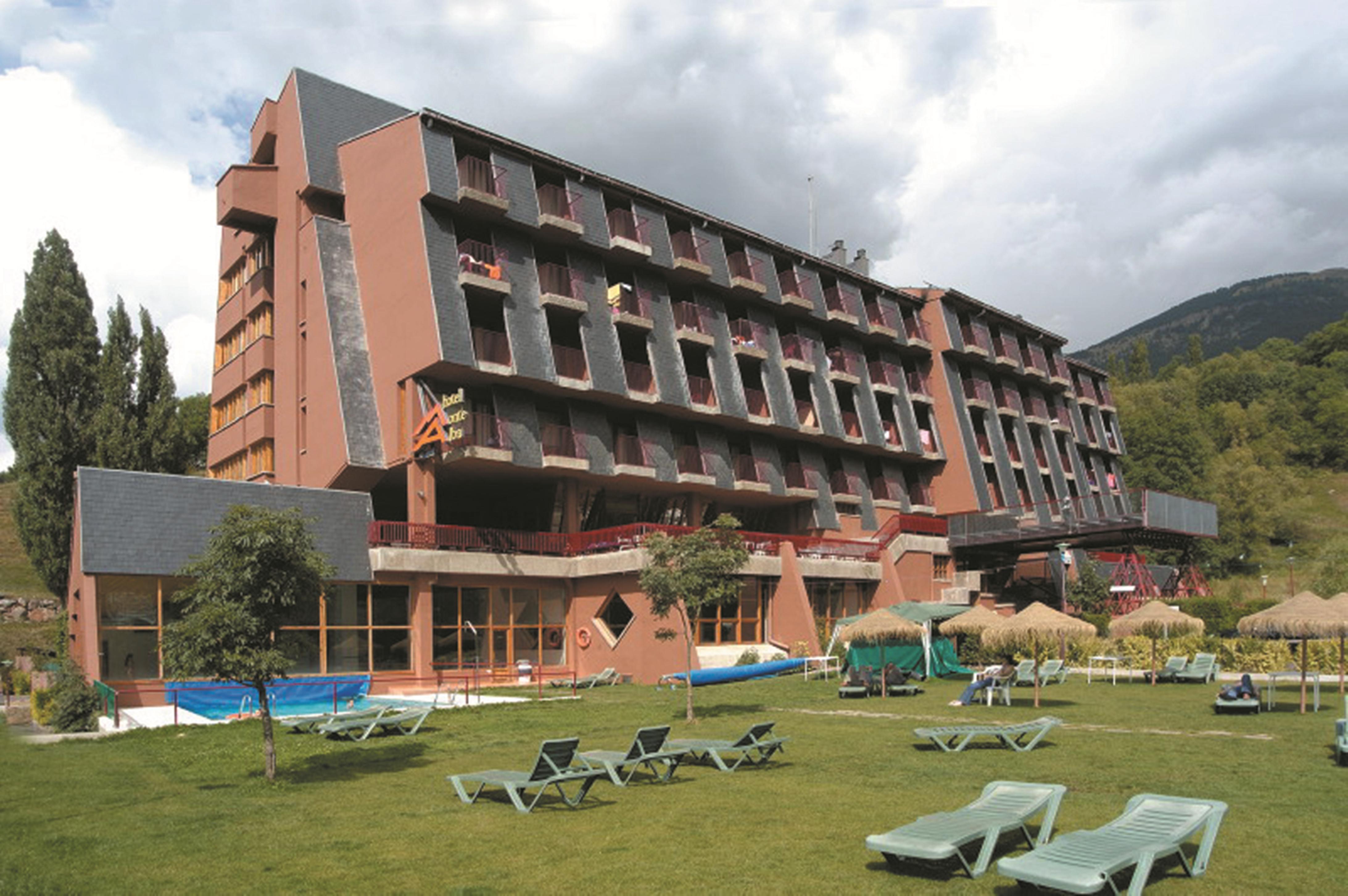Evenia Monte Alba Hotel Cerler Ngoại thất bức ảnh