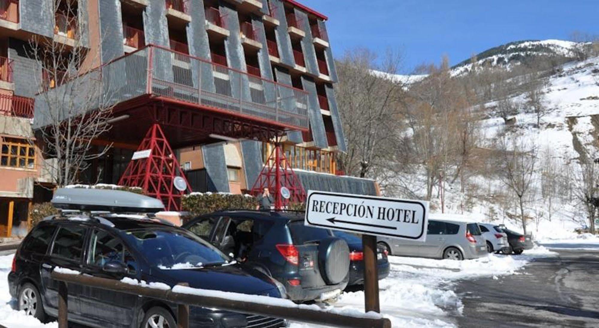 Evenia Monte Alba Hotel Cerler Ngoại thất bức ảnh