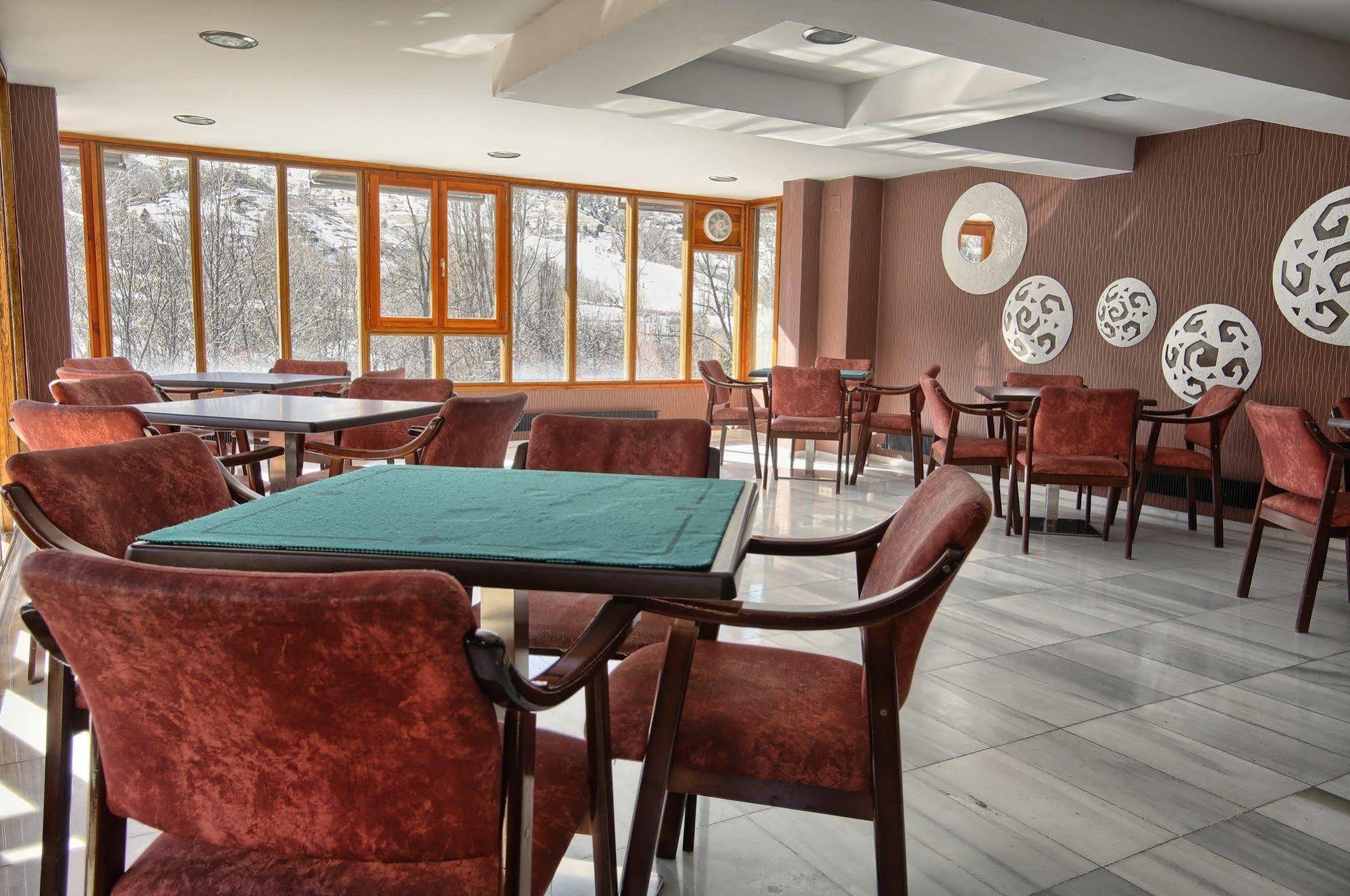 Evenia Monte Alba Hotel Cerler Ngoại thất bức ảnh