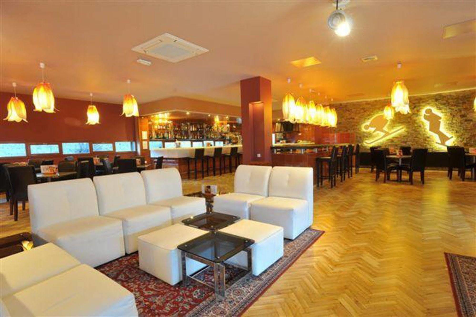 Evenia Monte Alba Hotel Cerler Ngoại thất bức ảnh