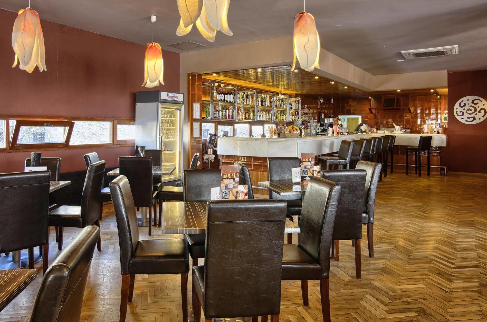 Evenia Monte Alba Hotel Cerler Ngoại thất bức ảnh